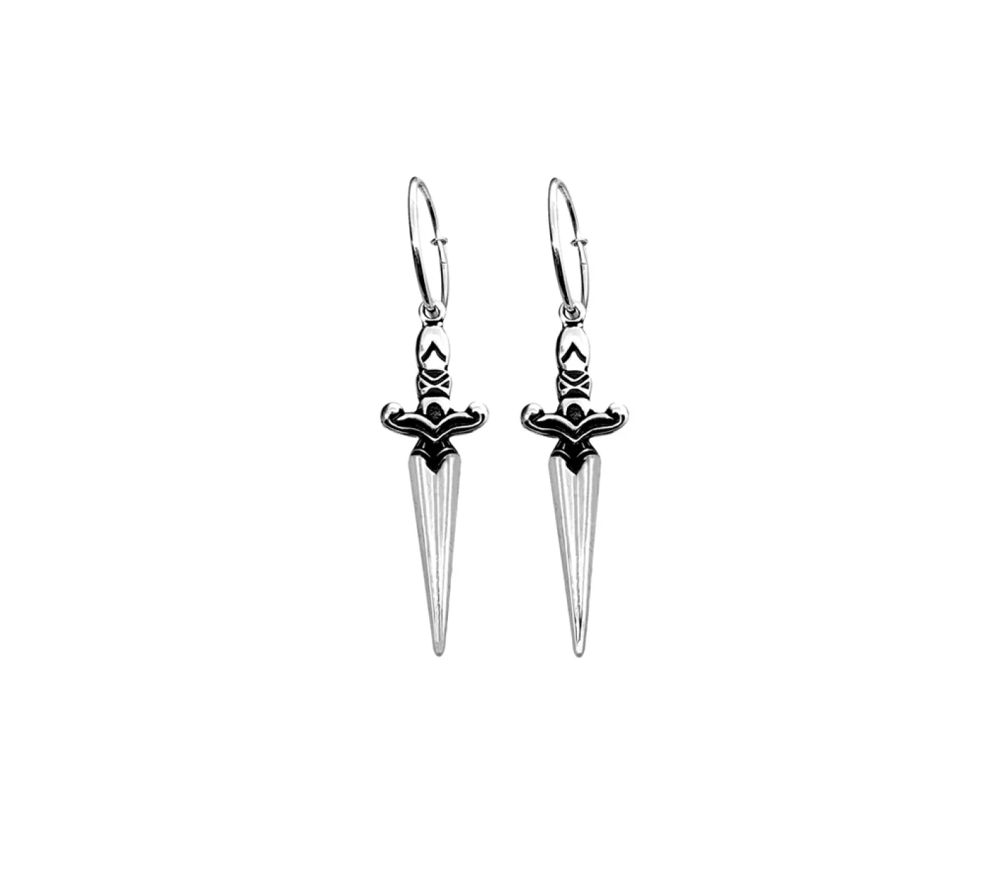 BRINCO ADAGA OLD SCHOOL PEQUENA - ARGOLA 1,5CM - PRATEADO