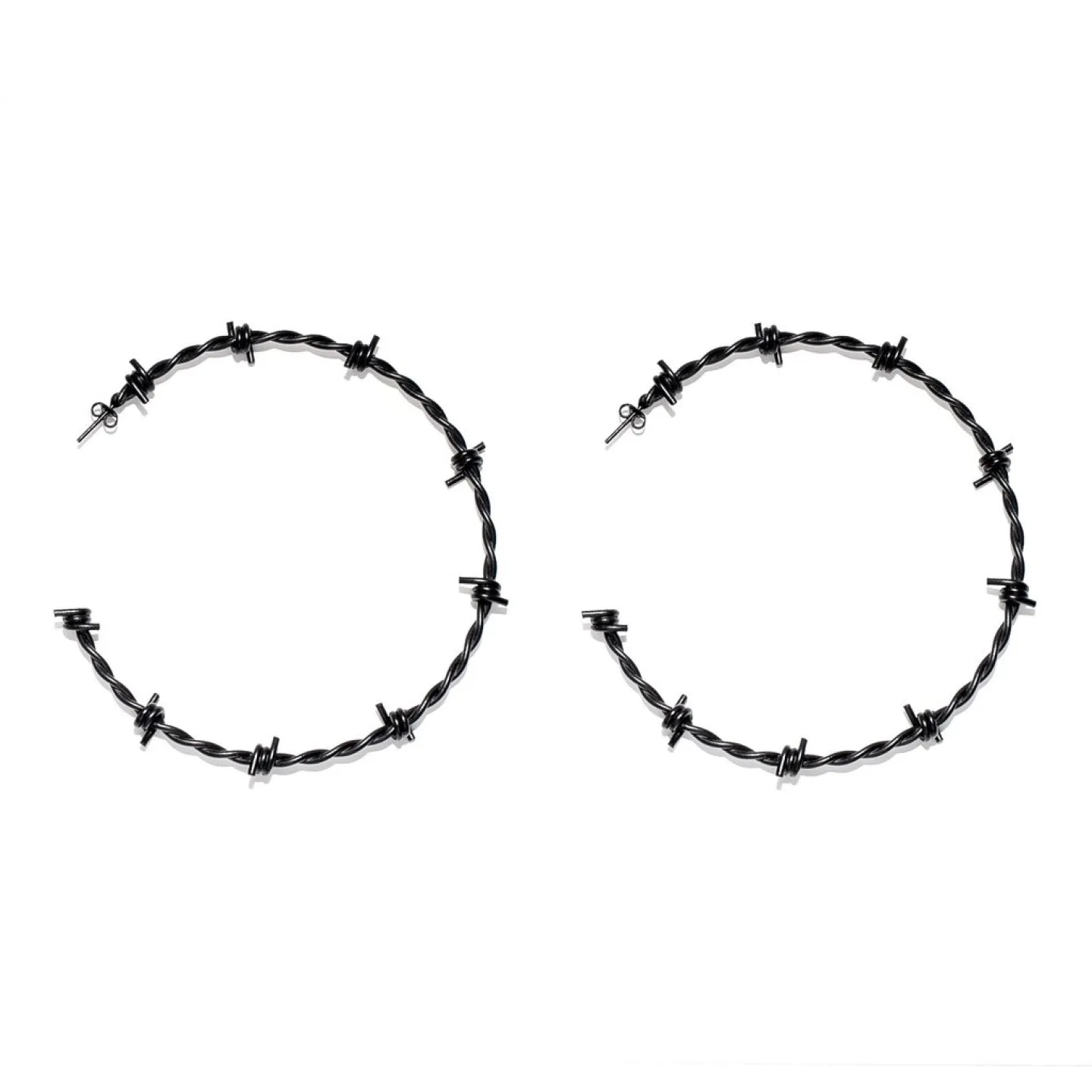 BRINCO ARGOLA ARAME FARPADO 11CM - PRETO FOSCO