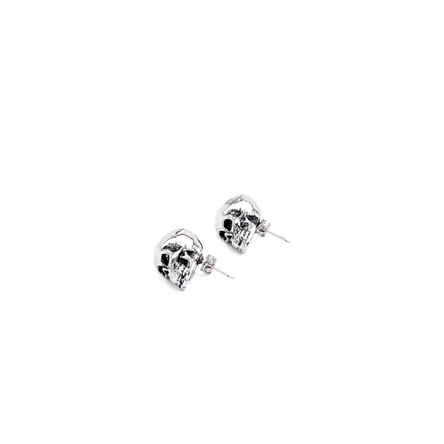 BRINCO STUD SKULL - PRATEADO