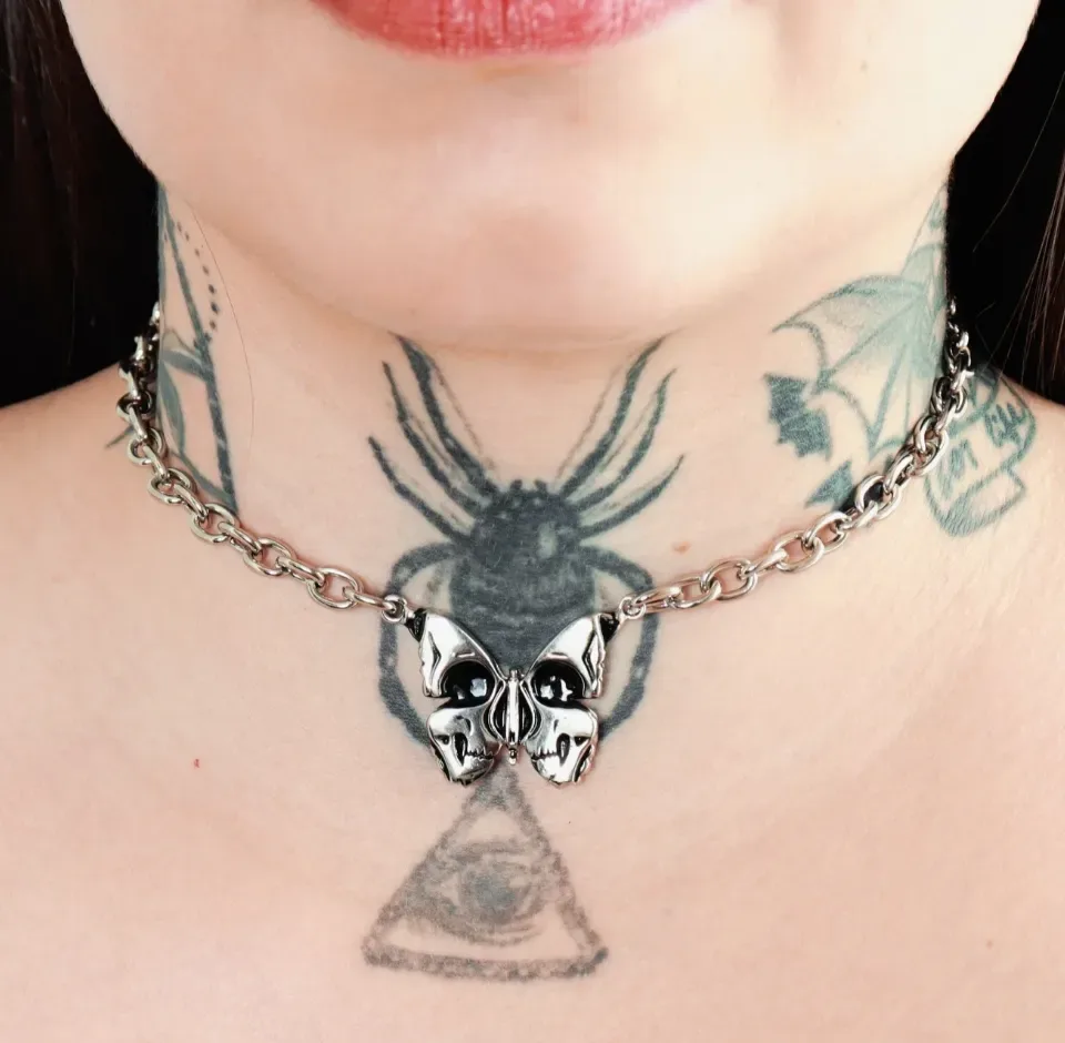Choker Corrente Skull Butterfly Prateado