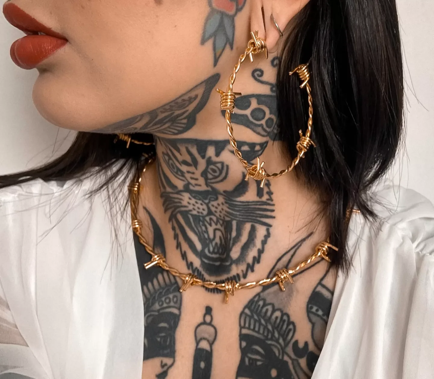 Brinco Argola Arame Farpado 6cm Dourado