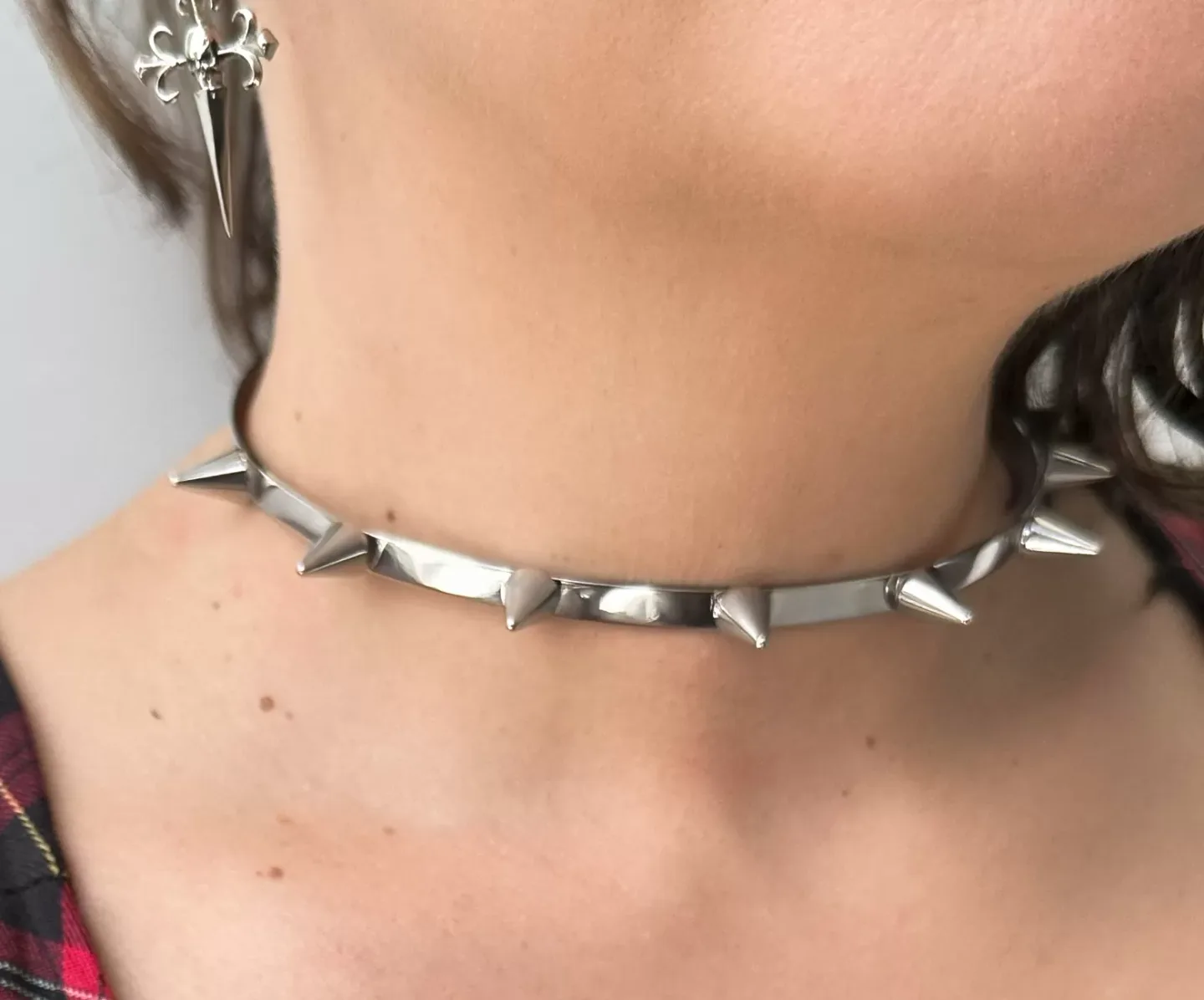 Gargantilha Choker Spikes Prateado