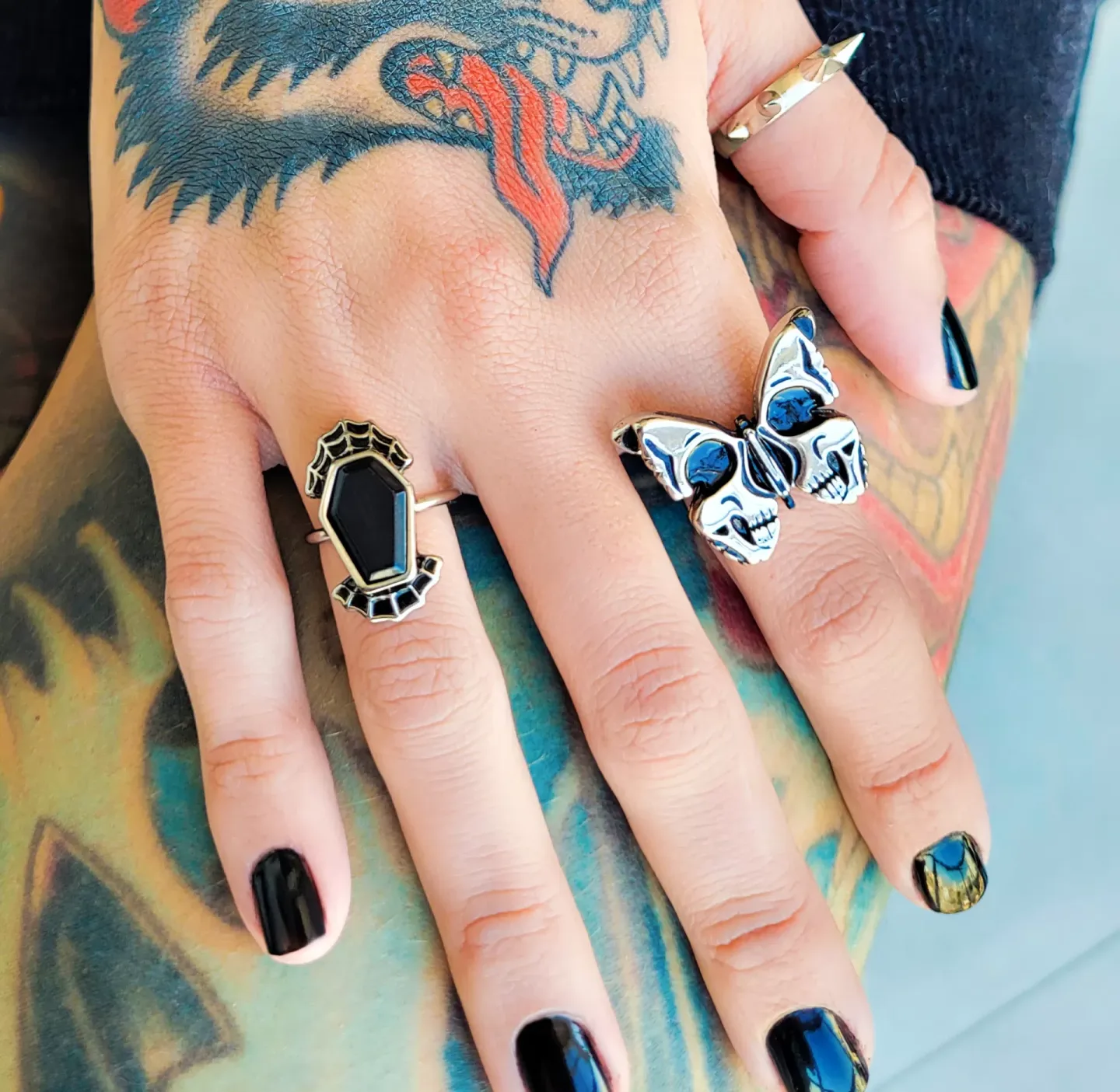 Anel Coffin Stone Prateado