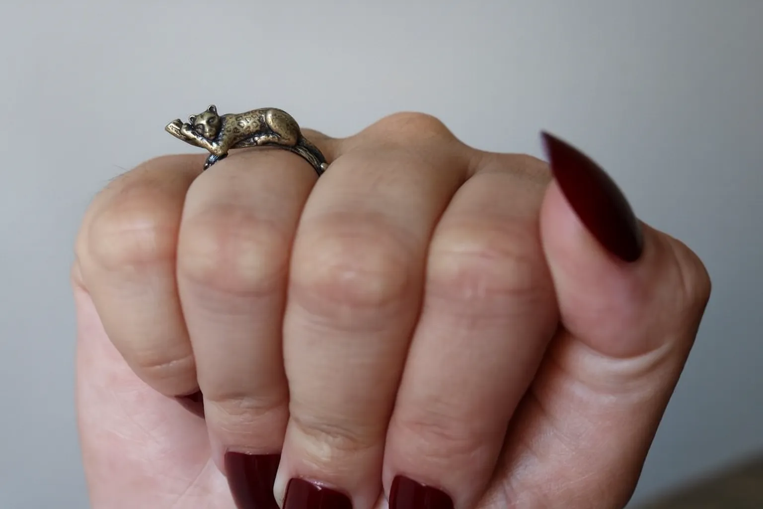 Anel Onça Pintada Dourado Envelhecido