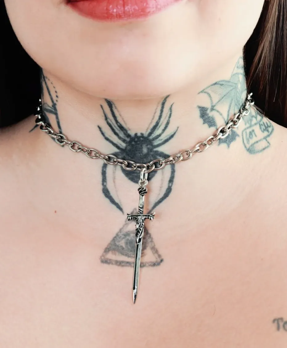 Choker Corrente Winter Sword Prateado