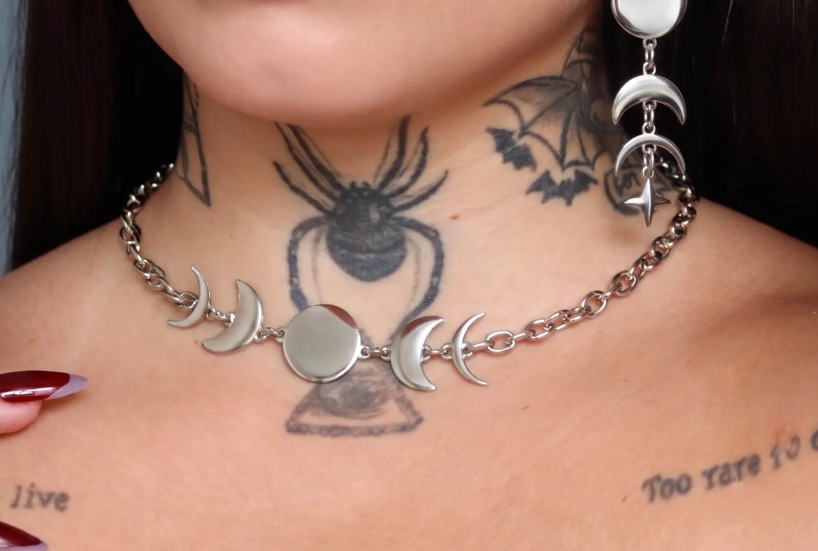 Choker Corrente Tríade Lunar Prateado